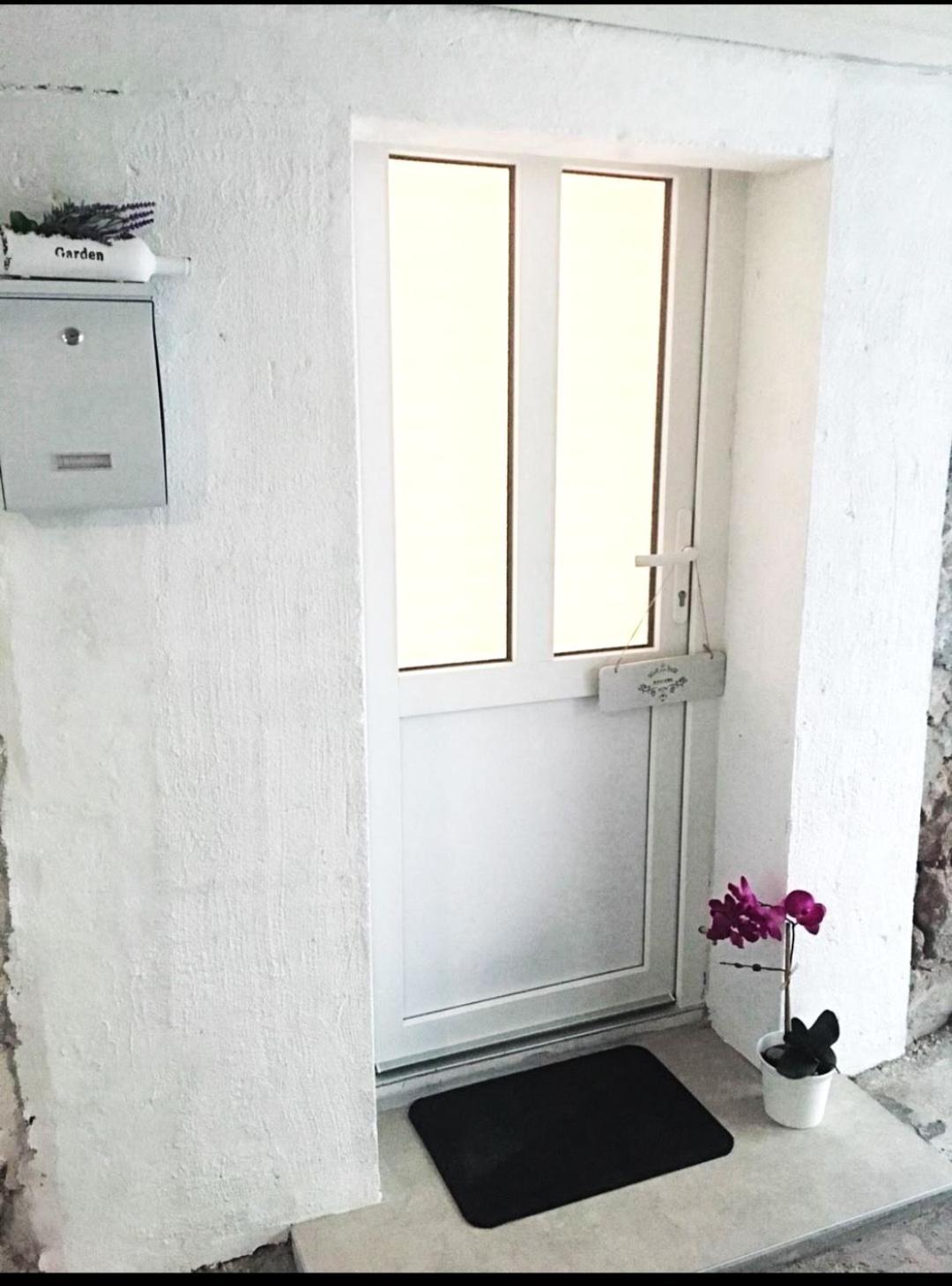 Central Apartment & Room Niko Split Dış mekan fotoğraf