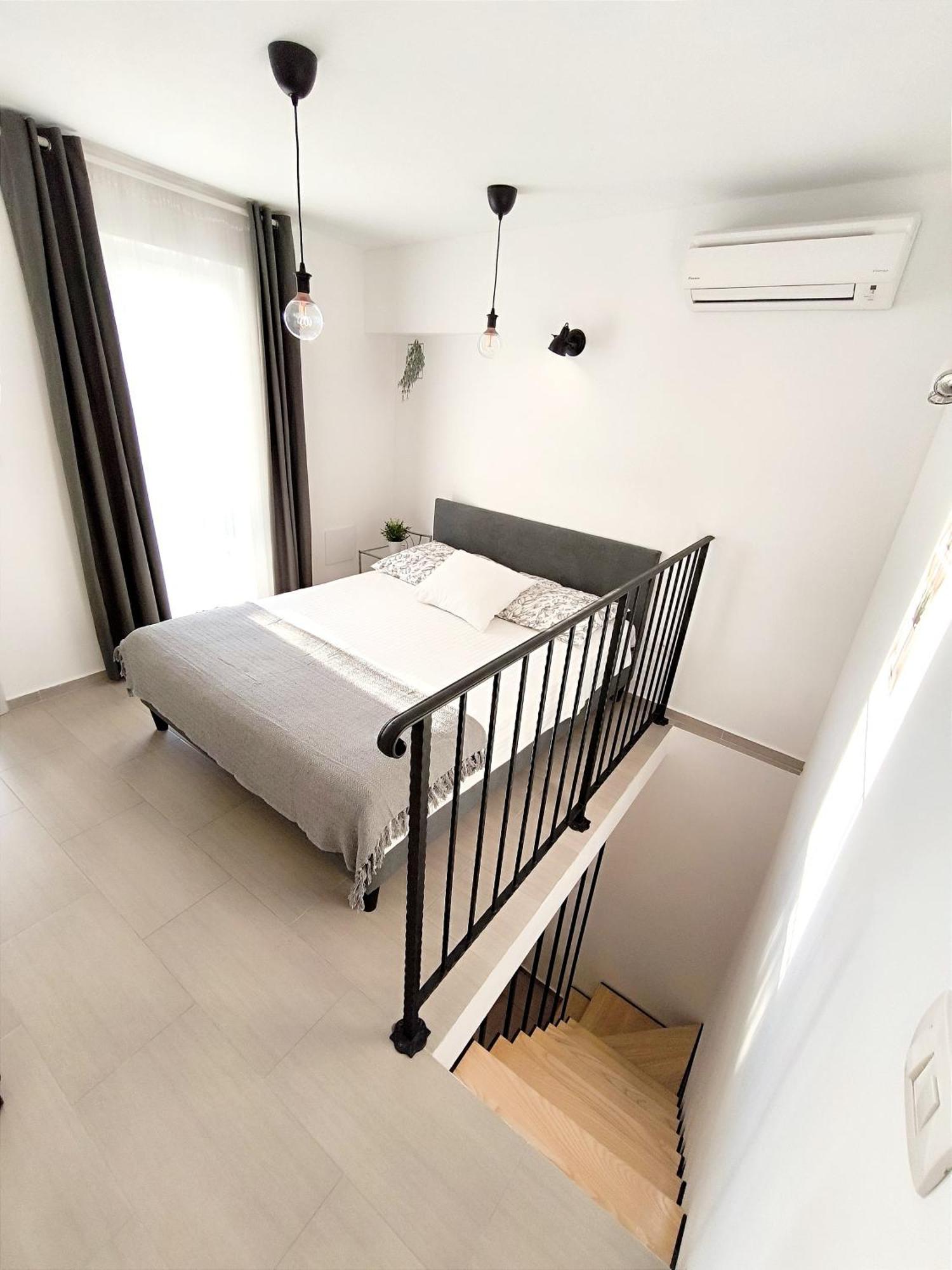 Central Apartment & Room Niko Split Dış mekan fotoğraf