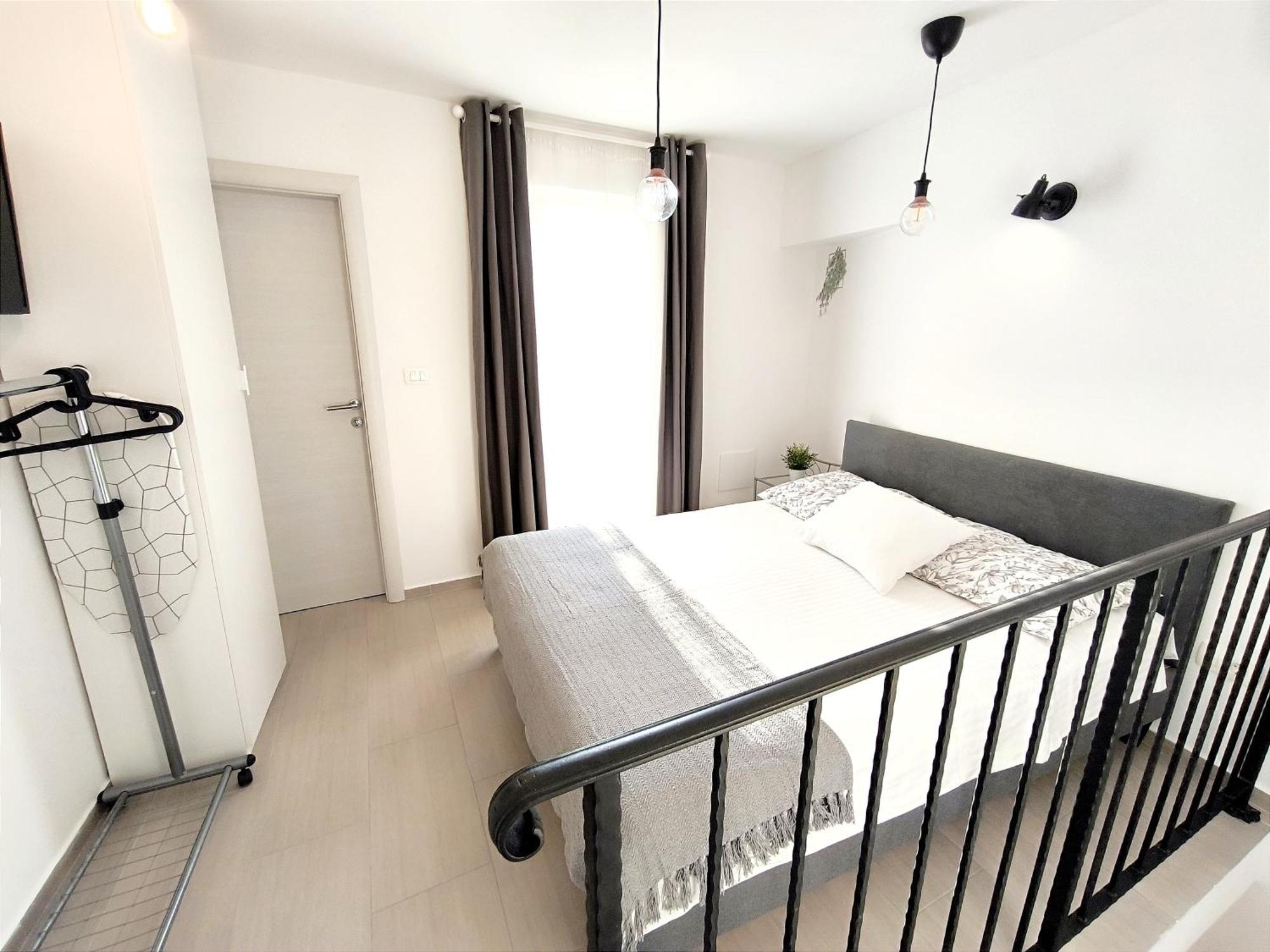 Central Apartment & Room Niko Split Dış mekan fotoğraf