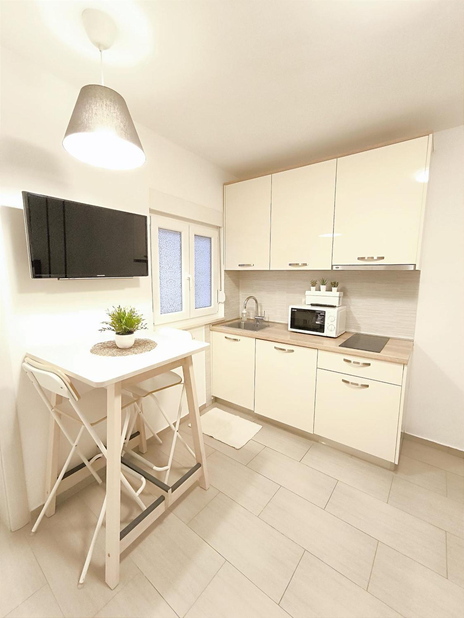 Central Apartment & Room Niko Split Dış mekan fotoğraf