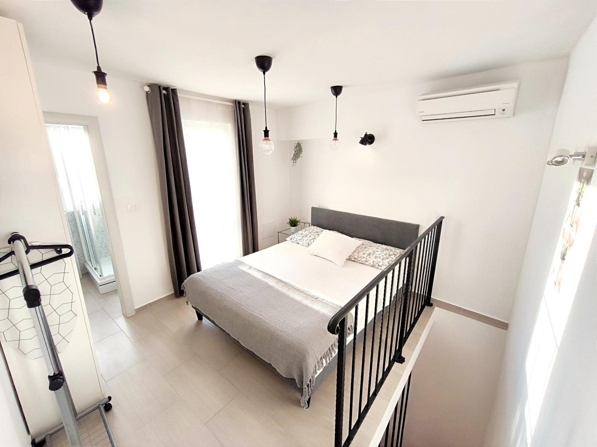 Central Apartment & Room Niko Split Dış mekan fotoğraf