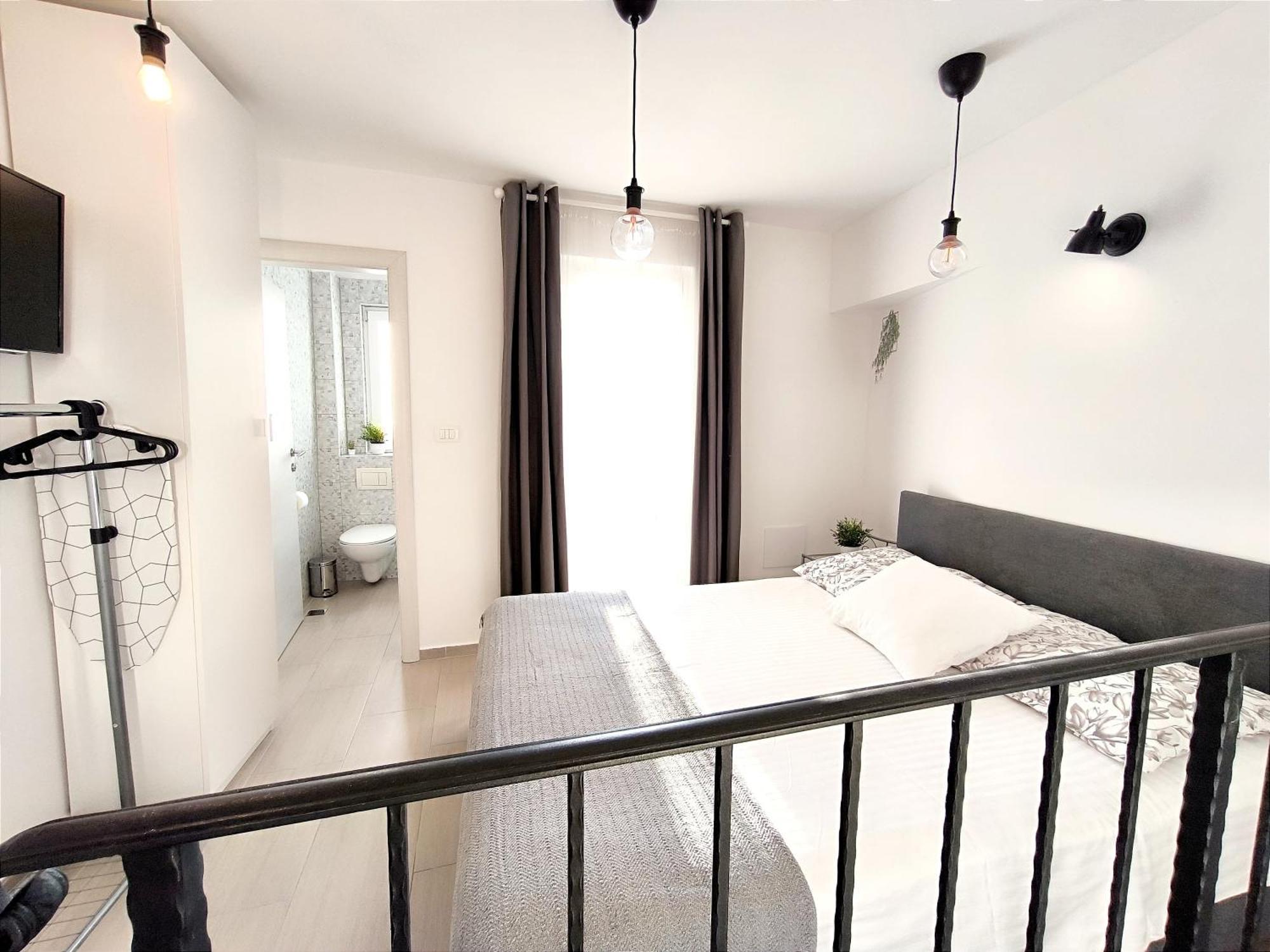 Central Apartment & Room Niko Split Dış mekan fotoğraf